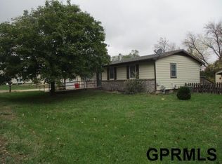 1127 16th St, Fairbury, NE 68352