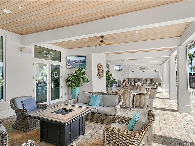 257 Coastal Dr — Photo 24
