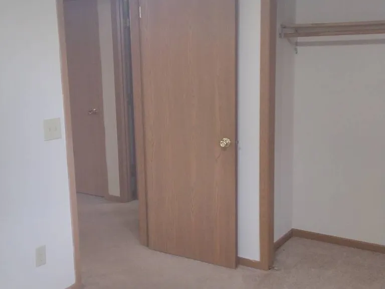 1770 W State St — Photo 11