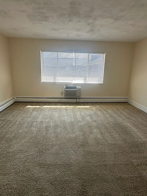 2 bed, $1,700 — Photo 2