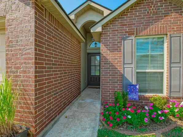 22775 Cabo Ln, Denham Springs, LA 70726