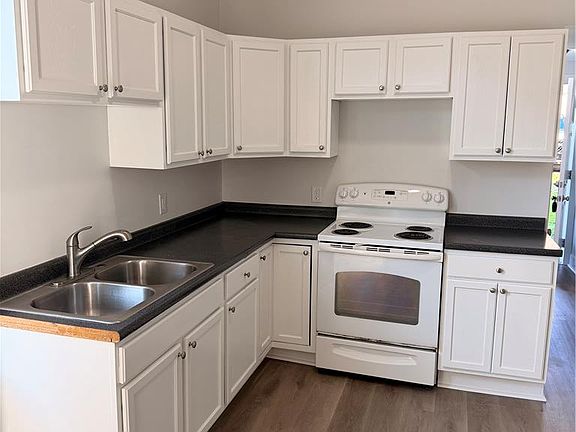 2nd image of 225 Market St #A