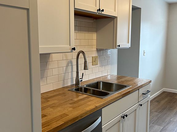 4th image of 27 Providence Dr APT 140