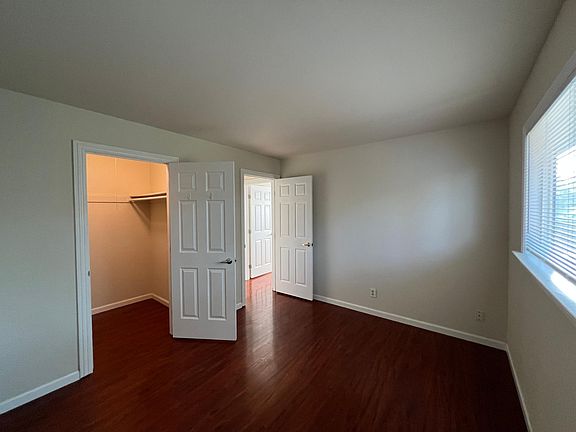 5th image of 1212 Flora Ave