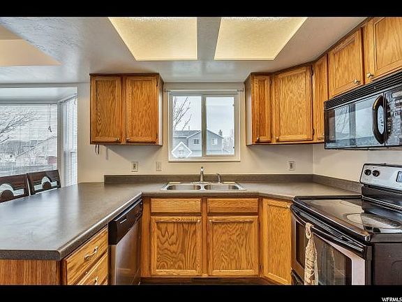 4th image of 2581 W Cherry Grove Way