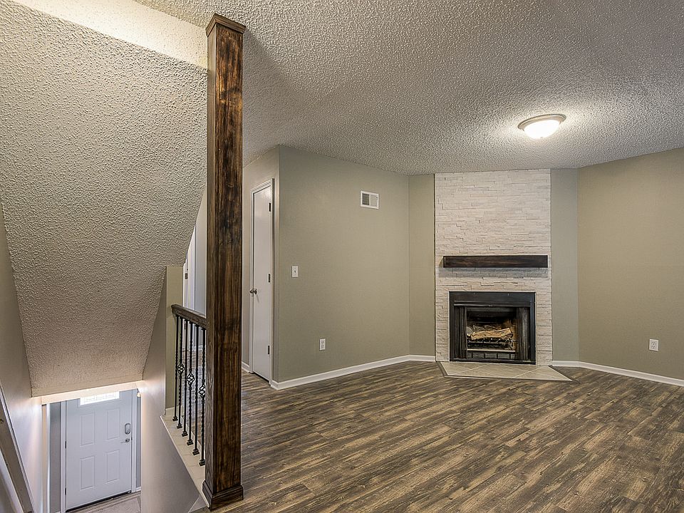 1st image of 3006 Eaton St Unit 3006
