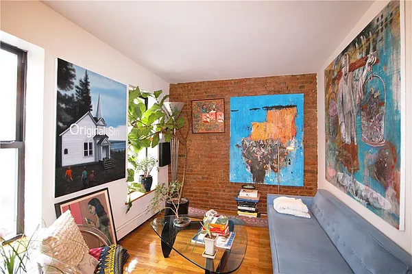 Rented by R New York | media 27