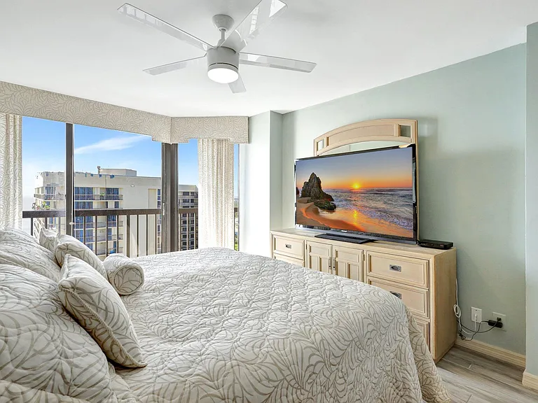 9500 S Ocean Dr #Penthouse 10 — Photo 25