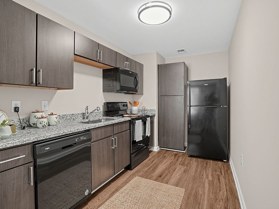1st image of 26 Bouldercrest Ln SE #20E