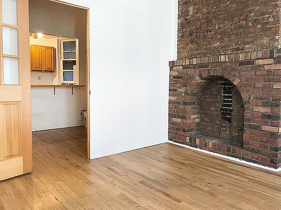 4th image of 144 W 10th St APT 5