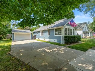 332 Sutherland Ave, Watervliet, MI 49098