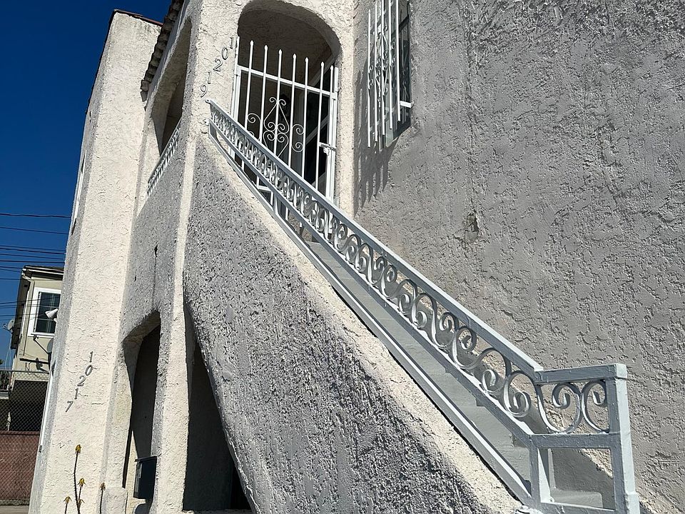 1st image of 10215 S Normandie Ave #219
