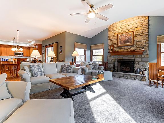 4th image of 7445 Hawksbeard Dr