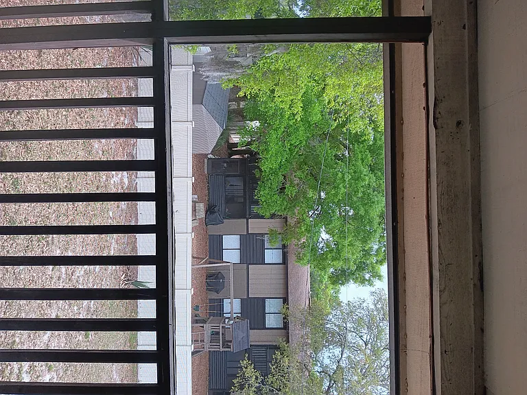 2541 S Myrtle Ave #C — Photo 53