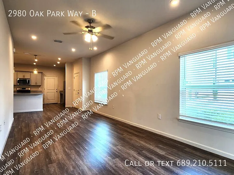 2980 Oak Park Way #B — Photo 5