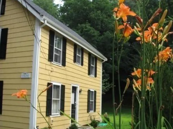 220 Bedford St, Concord, MA 01742