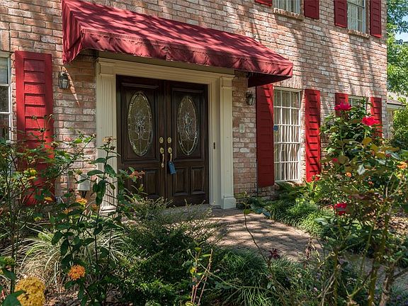 3rd image of 4111 Woodbank Ct