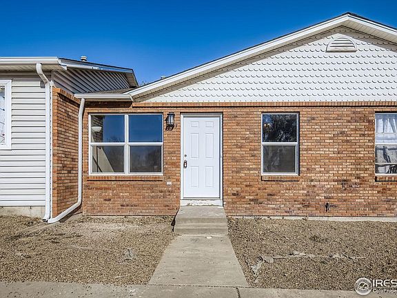 3rd image of 1303 Darrell Rd