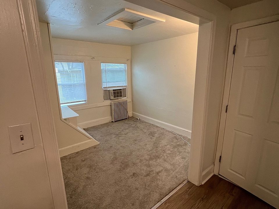 2nd image of 12 E Lancaster Ave #Avenue202