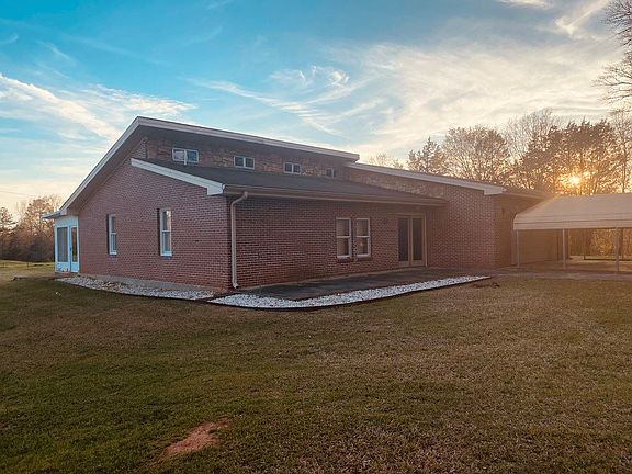 3rd image of 473 Williamson Hill Rd