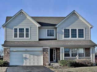 319 Mozart Ln, Volo, IL 60073
