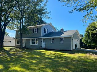 36 Pineland St, Lewiston, ME 04240