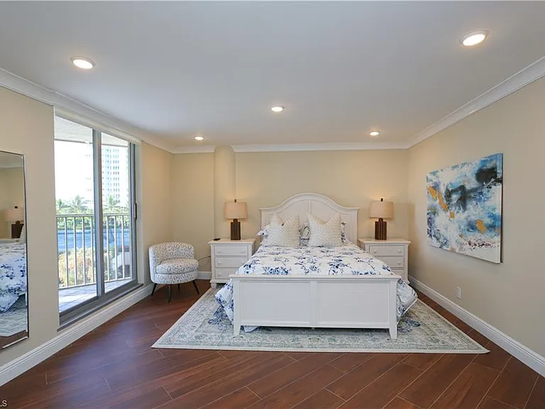 4041 Gulf Shore Blvd N #305 — Photo 15