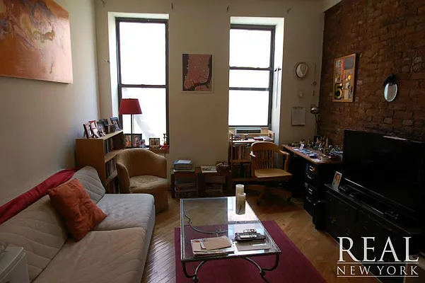 Rented by REAL New York | media 10