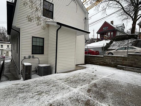 3rd image of 24-26 York Ave #1