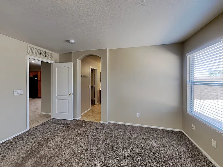 2980 Bedford St — Photo 12