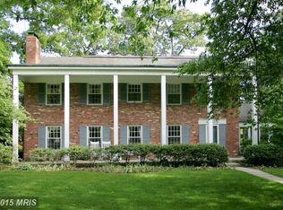 6605 Radnor Rd, Bethesda, MD 20817