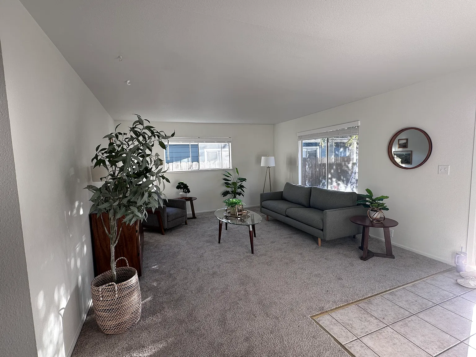 2 bed, 1200 sqft, $4,700 — Photo 4
