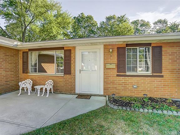 3rd image of 1645 Saratoga Dr