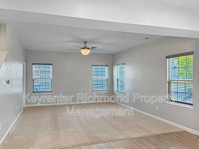 4333 Kenmare Ln — Photo 3