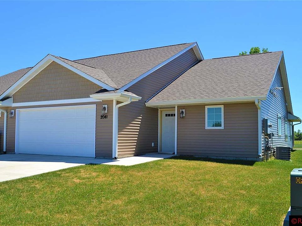 2nd image of 2041 Pratt Cir