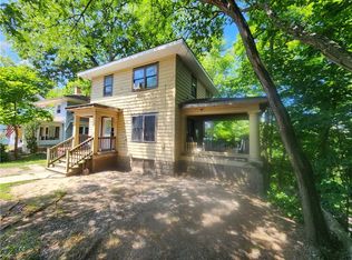 639 Edgewood Rd, Sharon, PA 16146