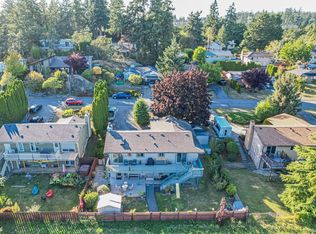 128 Paddock Pl, View Royal, BC V9B 5G1