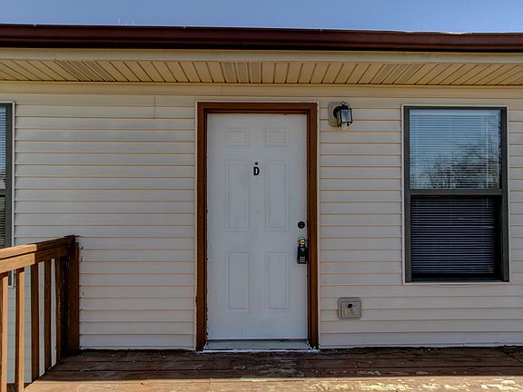 3rd image of 112 Stephanie Dr