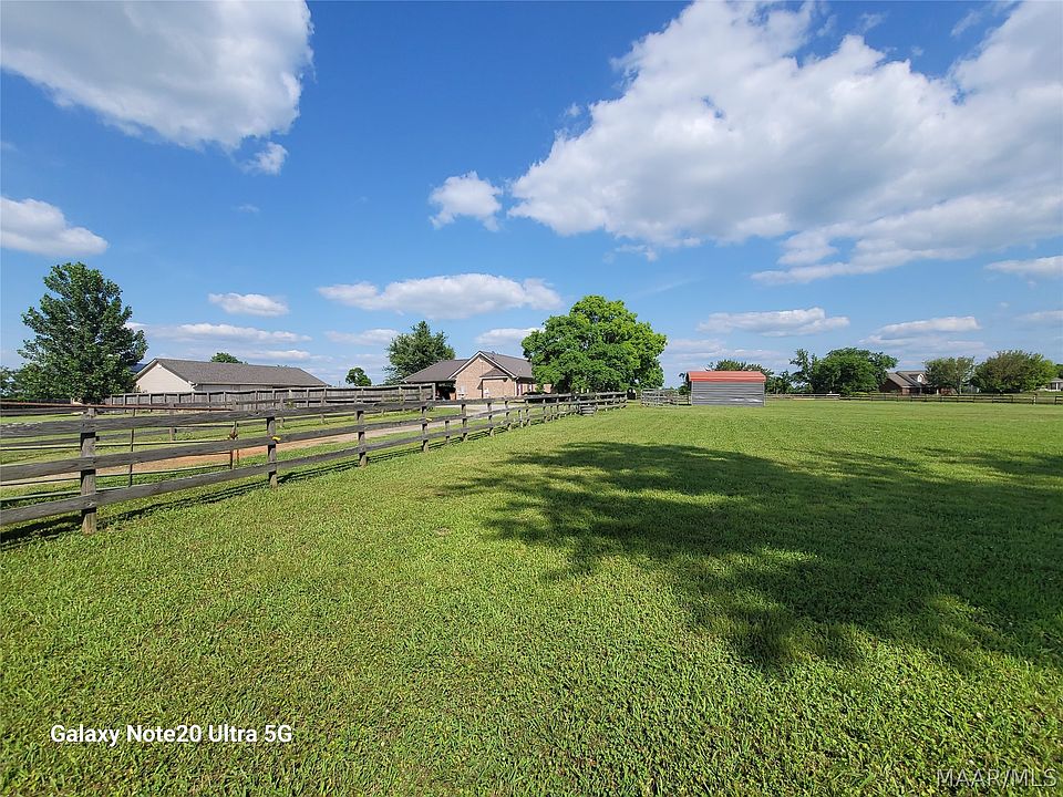 1st image of 77 Groves Ln