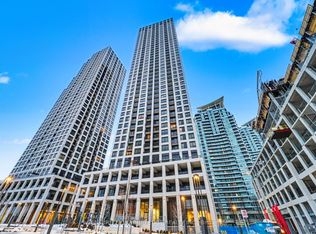 30 Elm Dr W #3006, Mississauga, ON L5B 0N6