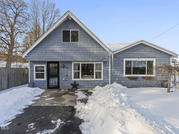 4 Valleyview Avenue, Schenectady, NY 12306