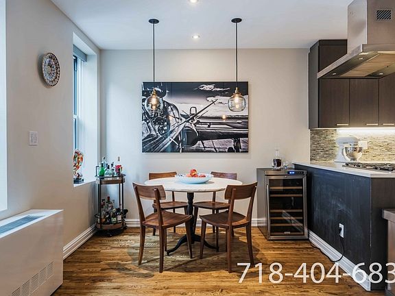 4th image of 240 E Houston St APT 4E
