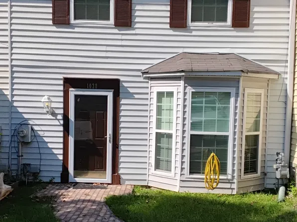 1038 Huntington Trce SE, Smyrna, GA 30082