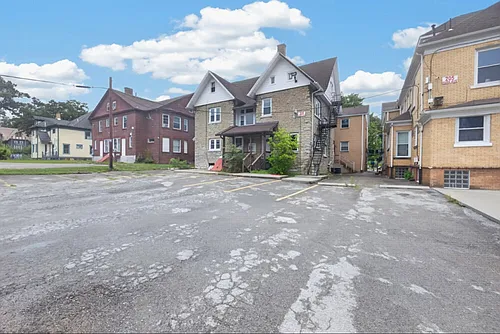 209 Park Ave Photo 1
