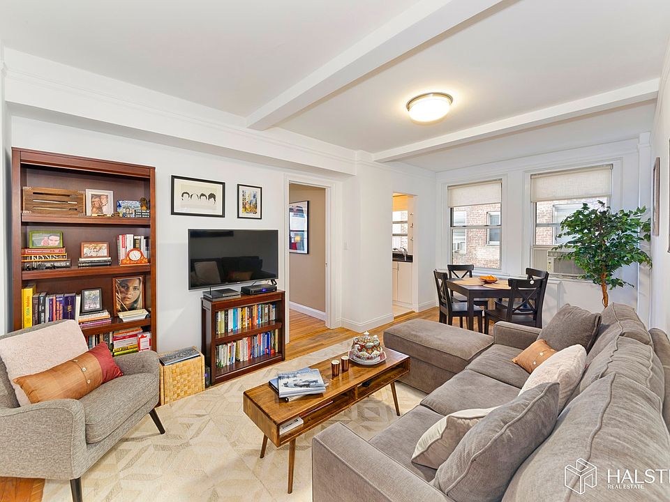 1st image of 333 E 43rd St APT 516
