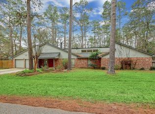 33 Magnolia Ln, Conroe, TX 77304