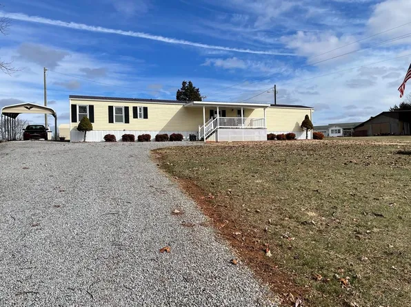 220 Sandy Rd, Gretna, VA 24557