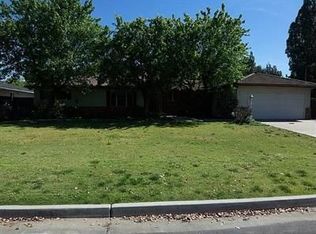 1549 W Ellery Way, Fresno, CA