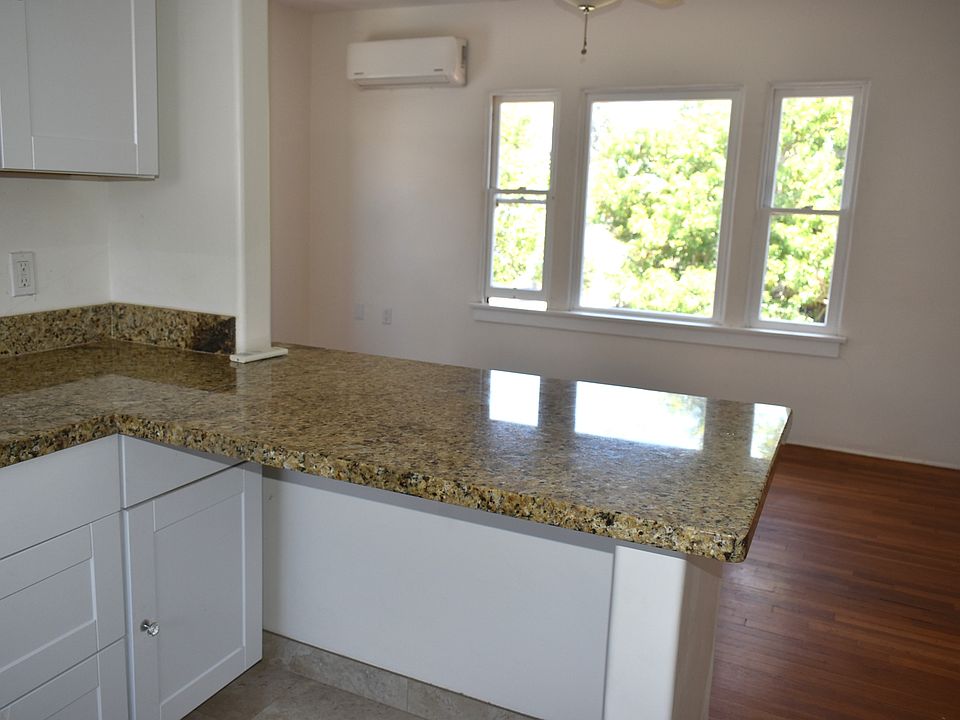 1st image of 4438 Campus Ave #4444