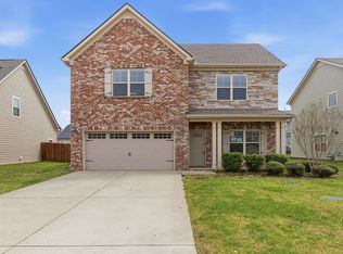 1129 Cotillion Dr, Murfreesboro, TN 37128